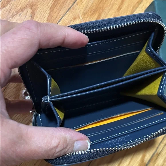 Goyard Matignon PM Wallet - Picture 3 of 5